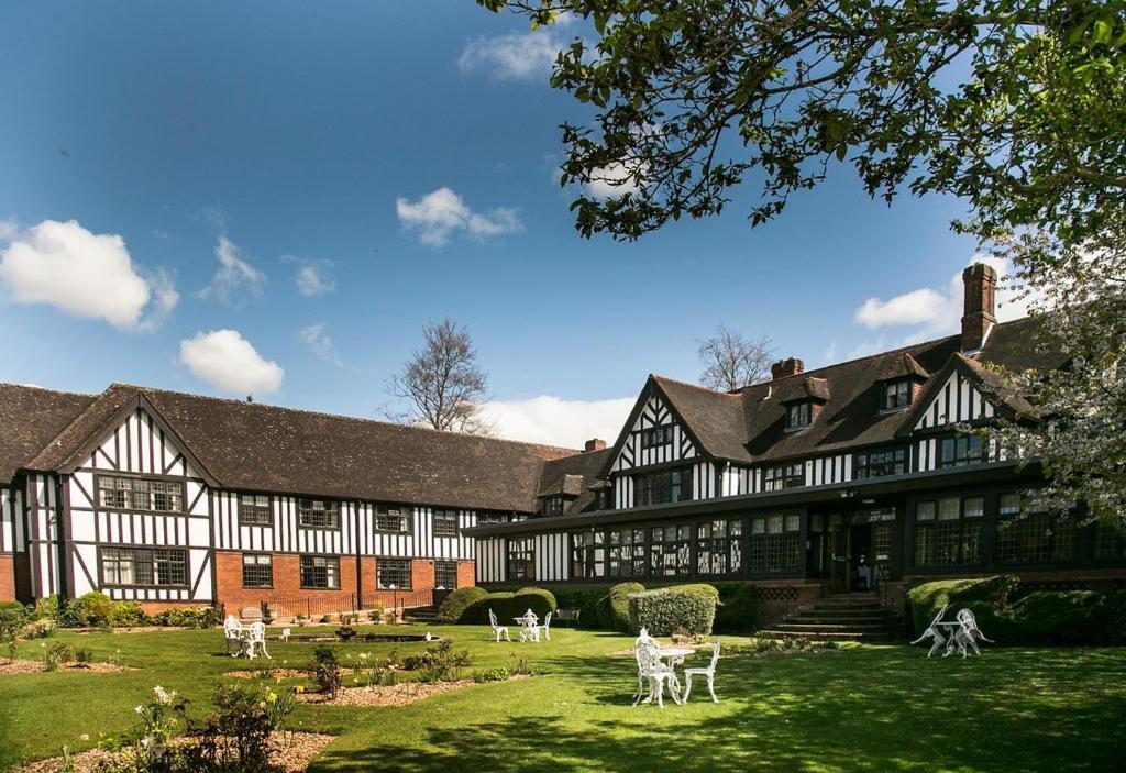 Hotel Hogarths Stone Manor Kidderminster Esterno foto