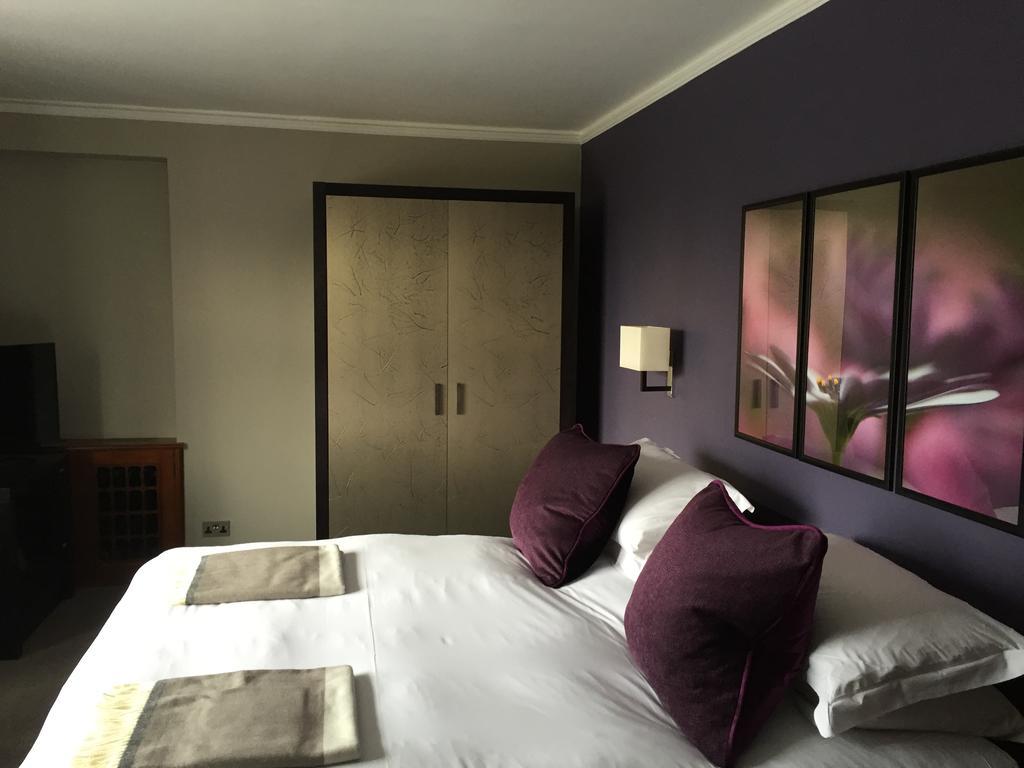 Hotel Hogarths Stone Manor Kidderminster Esterno foto